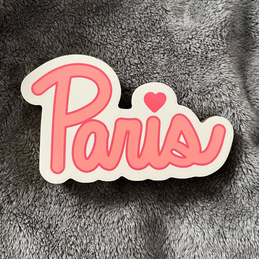 paris shelf decor